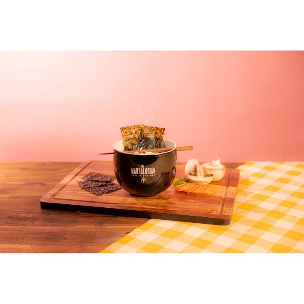 Star Wars – The Mandalorian – Mandalorian and Grogu Ramen Bowl with Chopsticks - Packshot 4