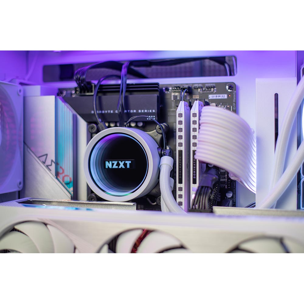 Evolve Gaming PC | PEGASUS | RTX 5070 | Ryzen 7 7800X3D | 32GB DDR5 | 2TB Storage - Packshot 3