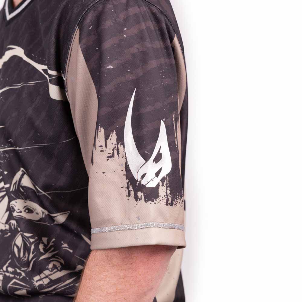 Star Wars - The Mandalorian Mando Football Jersey - Packshot 6
