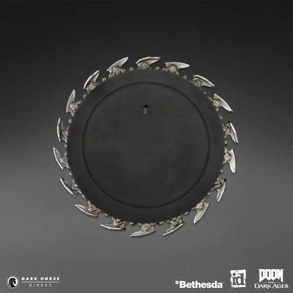 Doom: The Dark Ages - Slayer Shield Saw 10" Replica - Packshot 3