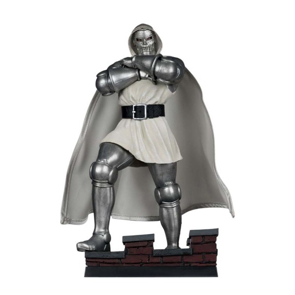 Marvel - Doctor Doom (Future Foundation) Gold Label 1/6th Scale Figure with Comic Book - Packshot 1