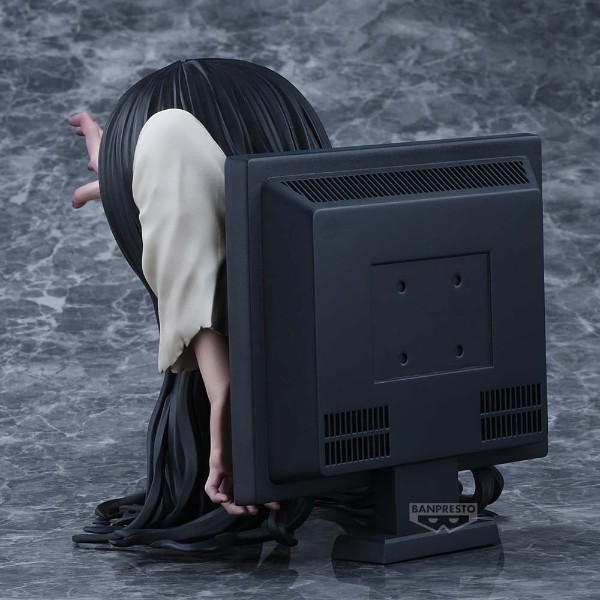 Ring - Sadako Bust Figure - Packshot 4
