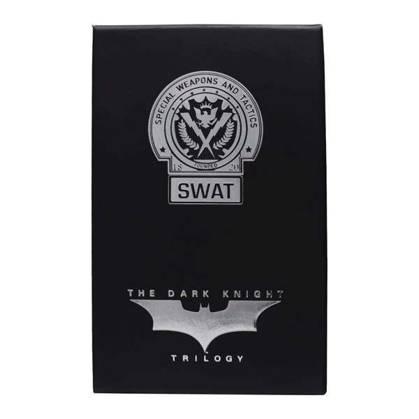 DC Comics - The Dark Knight Gotham City SWAT Badge Replica - Packshot 5
