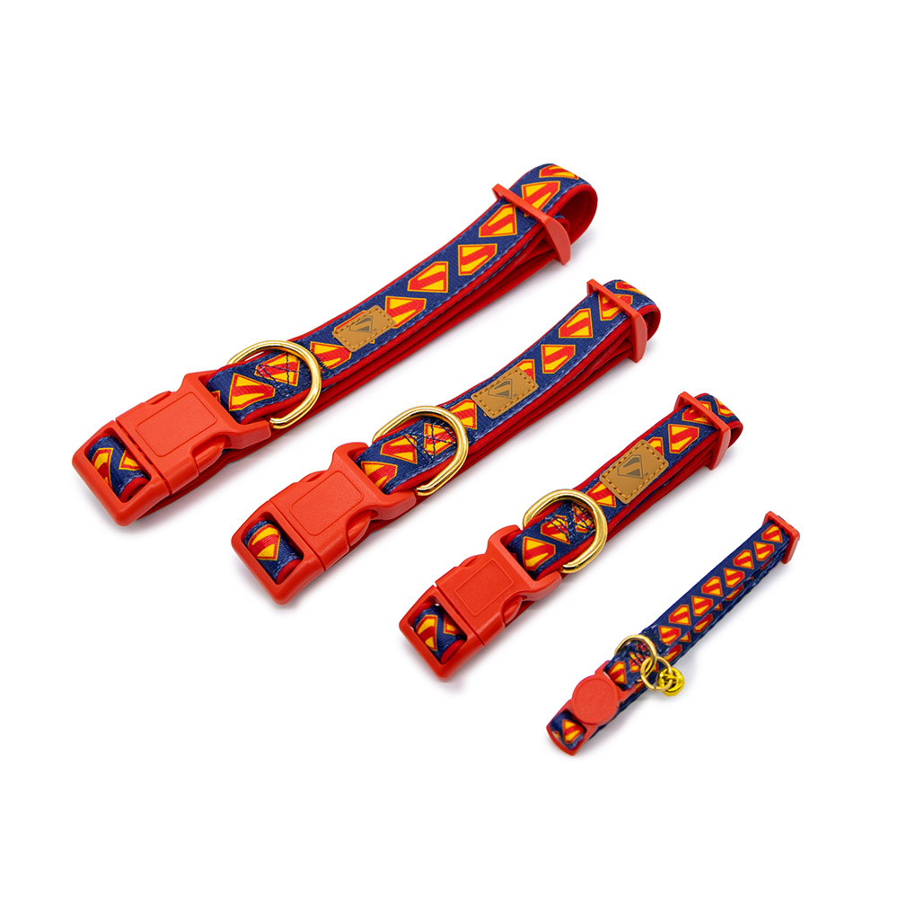 DC Comics - Superman 2025 - Superman Shield Pet Collar - Packshot 2