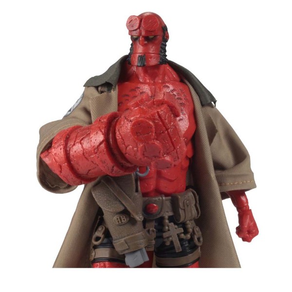 Hellboy - Hellboy McFarlane Collector Edition 7" Action Figure - Packshot 5
