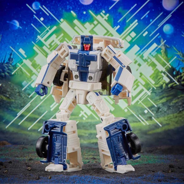 Transformers - Generations Legacy - Breakdown Deluxe Class Figure - Packshot 2