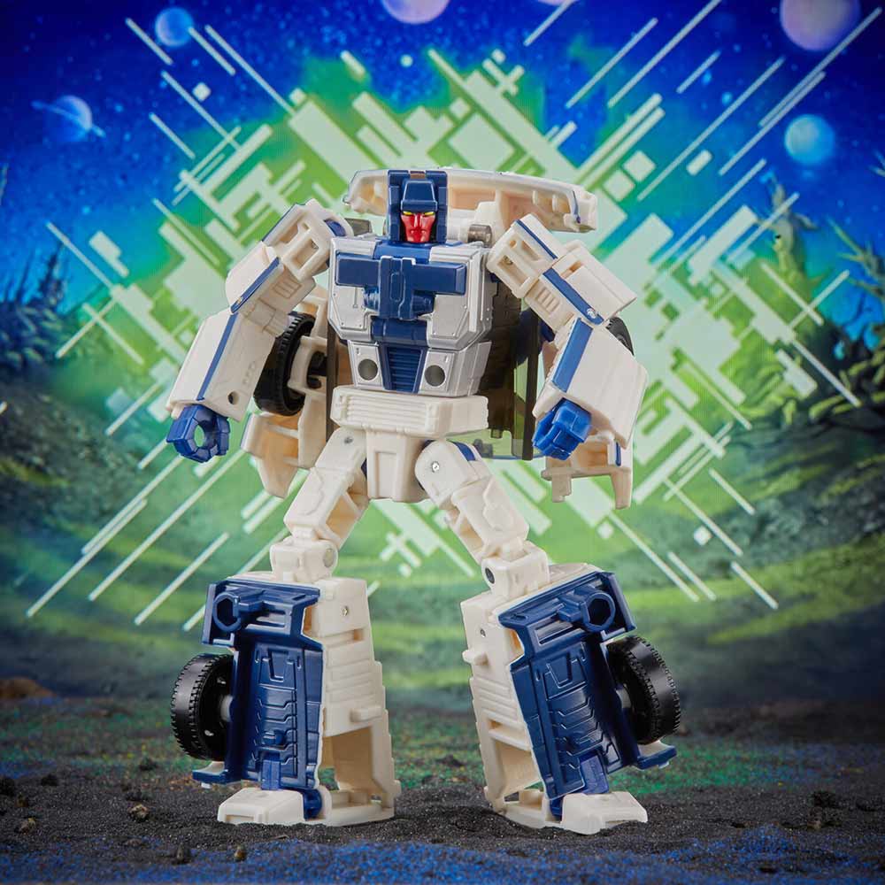 Transformers - Generations Legacy - Breakdown Deluxe Class Figure - Packshot 2