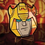 Transformers - Bumblebee Medallion Replica - Packshot 6