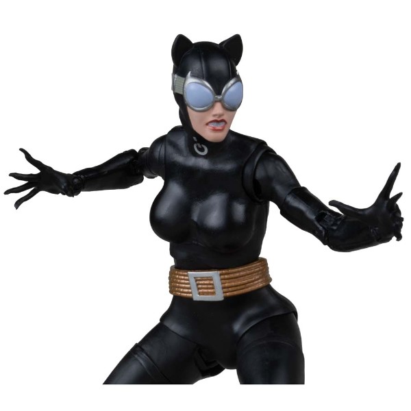 DC Comics - Catwoman (Batman: Hush) Gold Label Action Figure - Packshot 3
