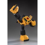 Transformers - Generation One - Bumble Bee AMK Series Model Kit - Packshot 5
