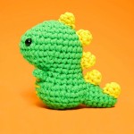 The WOOBLES - Fred the Dinosaur Crochet Kit - Packshot 2
