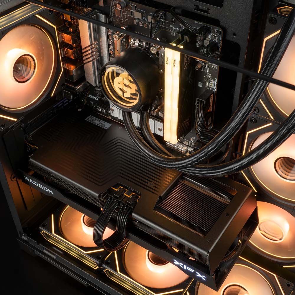 Evolve Inferno | AMD Radeon RX 9070 12GB | AMD Ryzen 5 7500F (6C / 12T) Gaming PC - Packshot 3