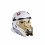 Star Wars - Ahsoka - The Black Series Captain Enoch Electronic Helmet - Packshot 2