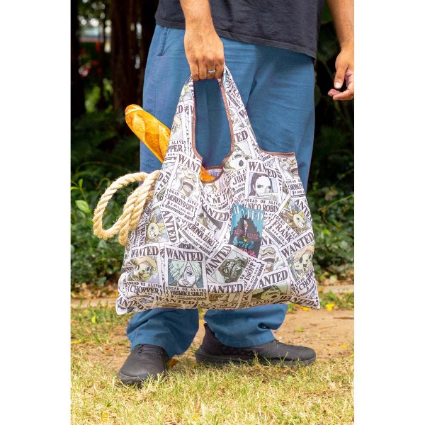 One Piece - Straw Hats Wanted Posters All-Over-Print Foldable Tote Bag - Packshot 4
