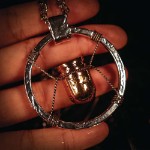Cyberpunk 2077 - V’s Bullet Necklace – Precious Metal Variant - Packshot 6