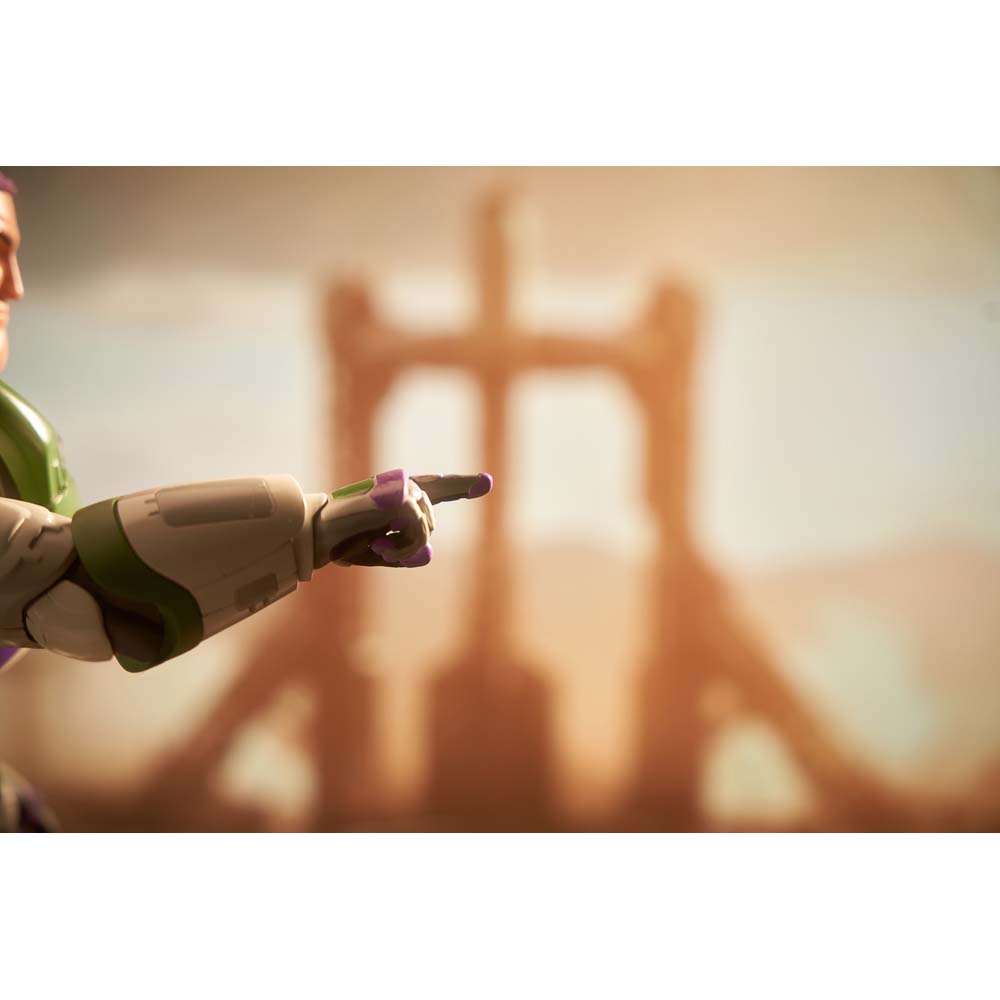 Disney - Lightyear - Robosen Infinity Pack Buzz Lightyear Limited Edition Figure - Screenshot 8