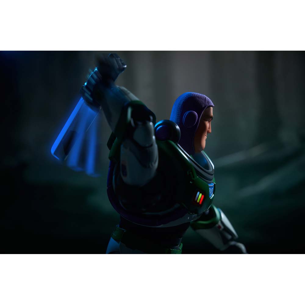 Disney - Lightyear - Robosen Infinity Pack Buzz Lightyear Limited Edition Figure - Screenshot 15
