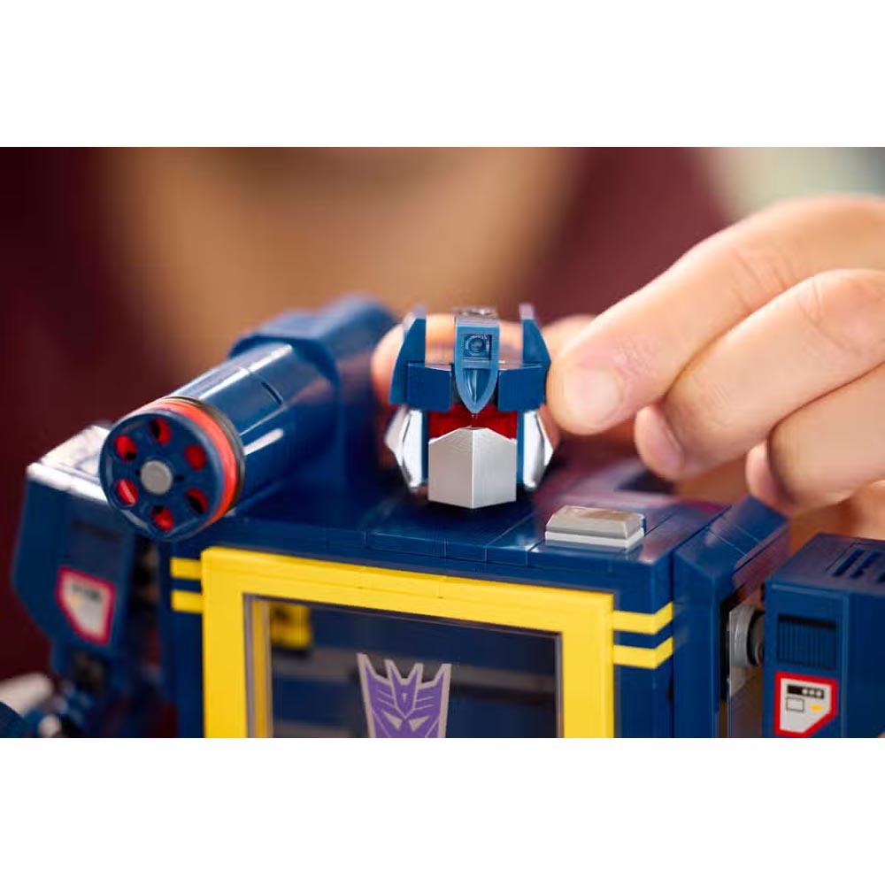 Transformers - LEGO Soundwave 10358 - Screenshot 8
