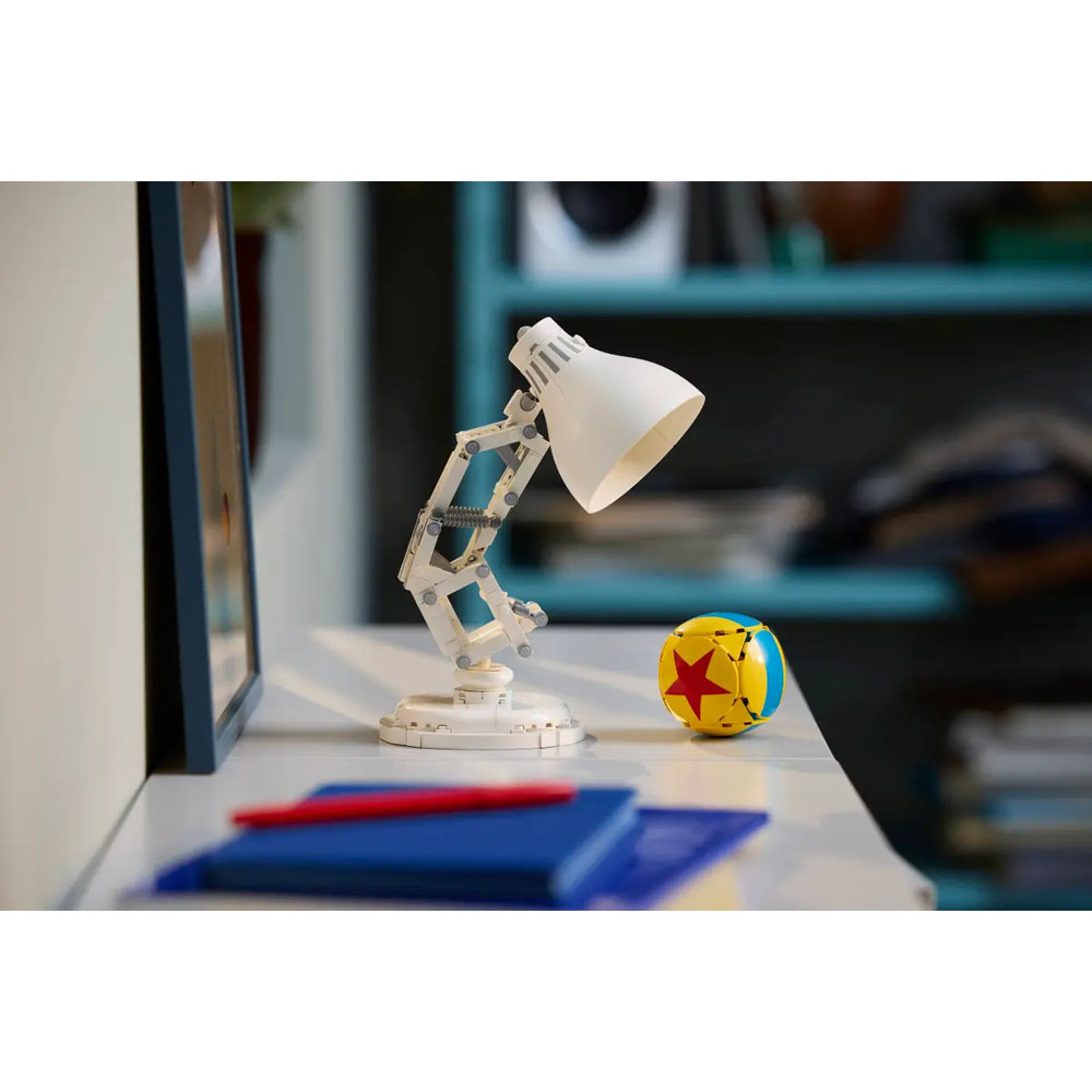 Disney - LEGO Ideas Pixar Luxo Jr. 21357 - Screenshot 6