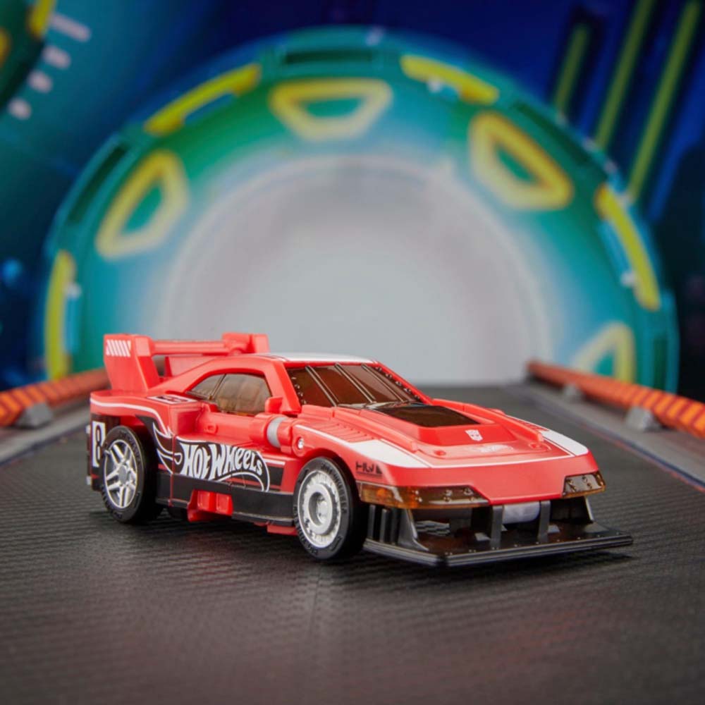 Transformers x Hot Wheels - GT-Scorcher Action Figure - Screenshot 3