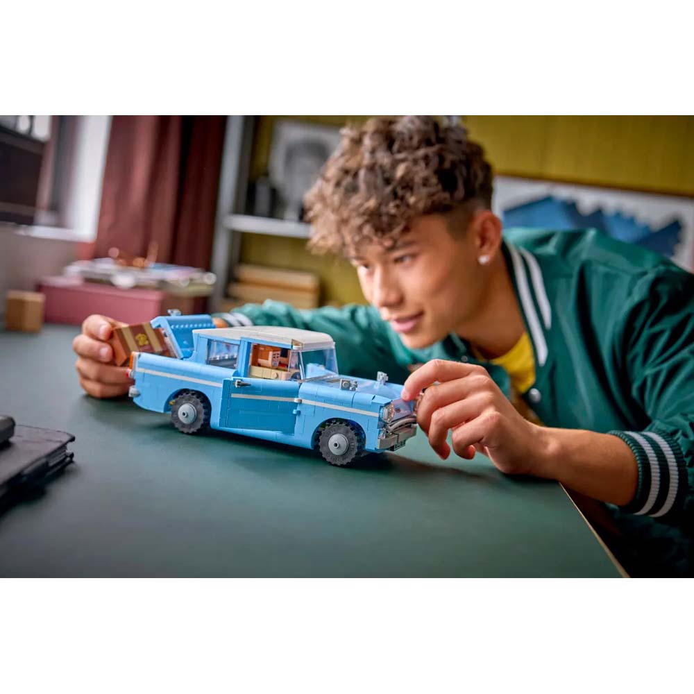 Harry Potter - LEGO Enchanted Flying Ford Anglia™ #76470 - Screenshot 4