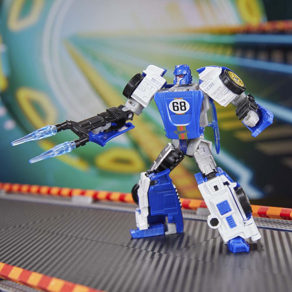 Transformers x Hot Wheels - El Segundo Coupe Action Figure - Screenshot 5
