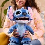 Disney - Lilo & Stitch - Animatronic Stitch Plush - Screenshot 3