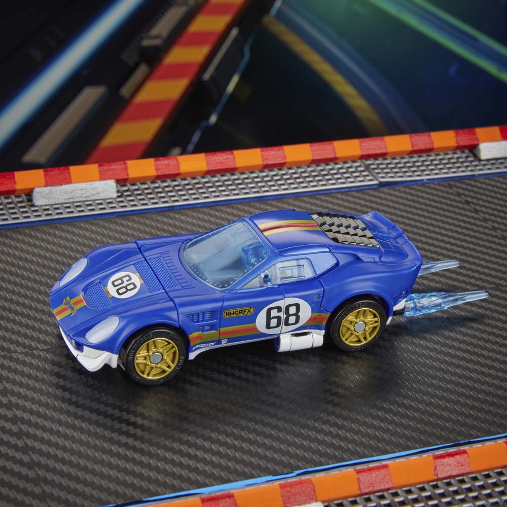 Transformers x Hot Wheels - El Segundo Coupe Action Figure - Screenshot 9