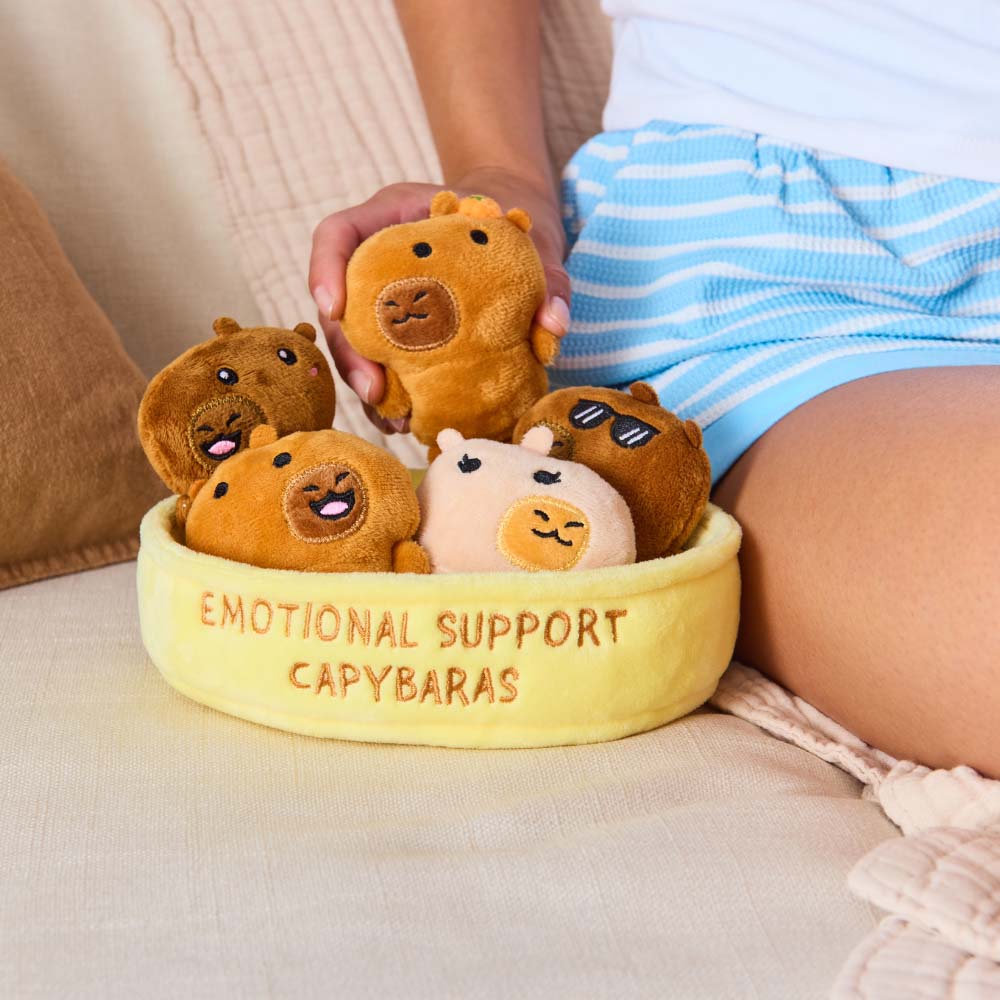 Emotional Support Capybaras Plush Set - Screenshot 3