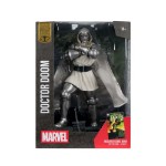 Marvel - Doctor Doom (Future Foundation) Gold Label 1/6th Scale Figure with Comic Book - Screenshot 4