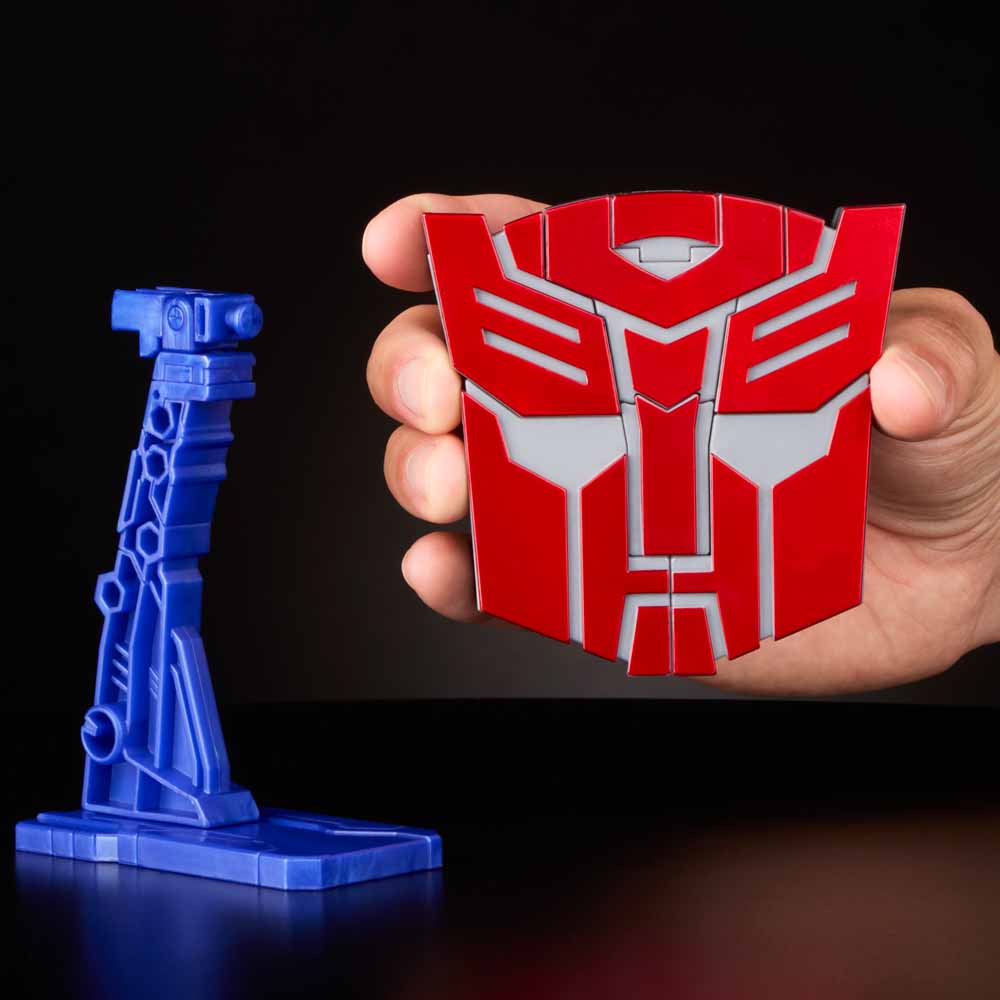 Transformers – Icons Optimus Prime Voyager Class Action Figure - Screenshot 1