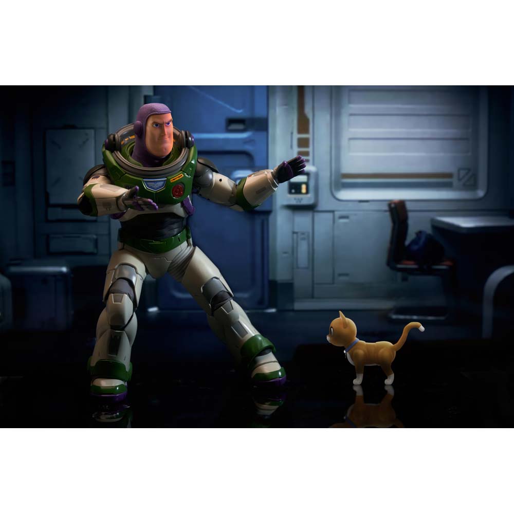 Disney - Lightyear - Robosen Infinity Pack Buzz Lightyear Limited Edition Figure - Screenshot 24