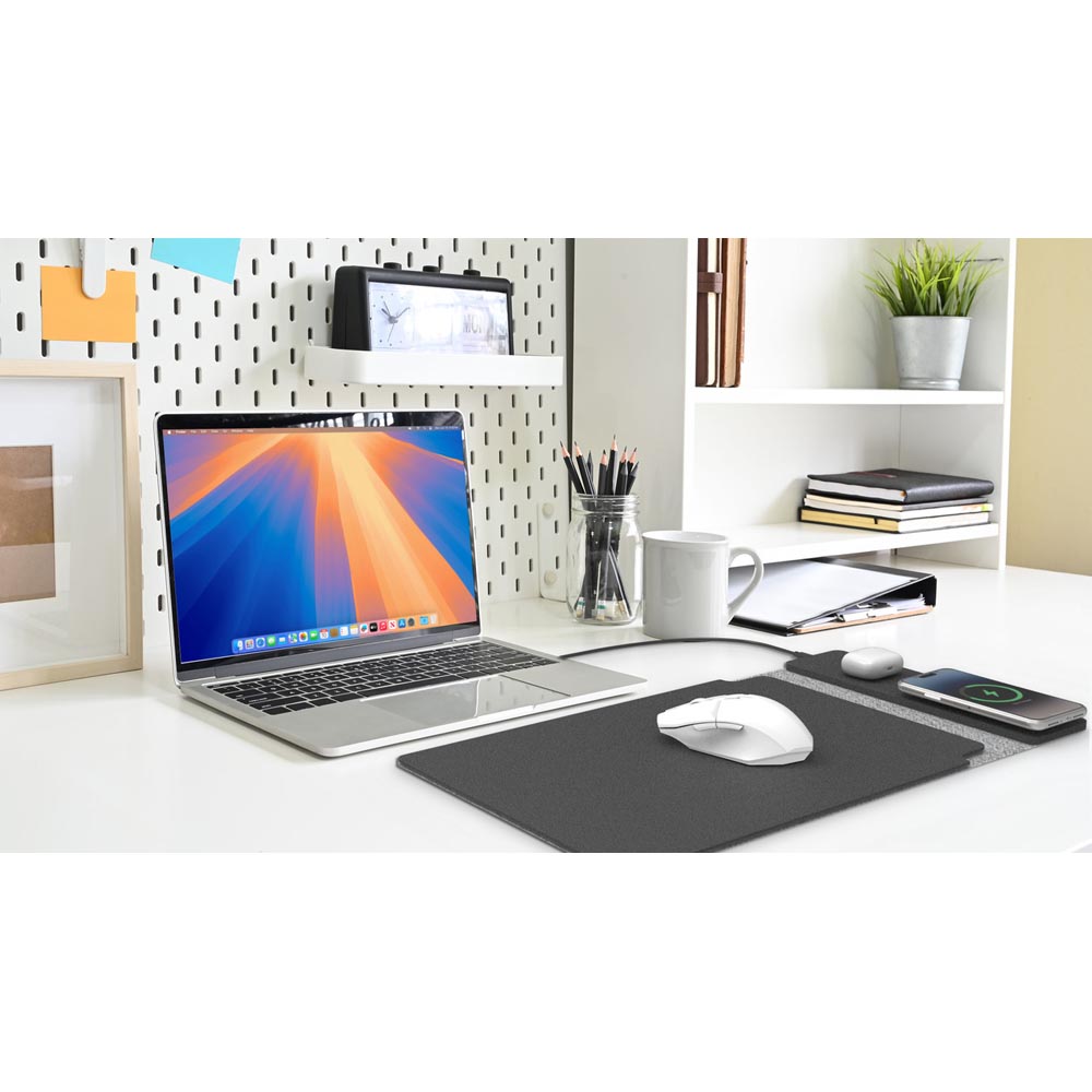Laser Wireless Charging Laptop Sleeve Up to 16 Inch - Black - Screenshot 3